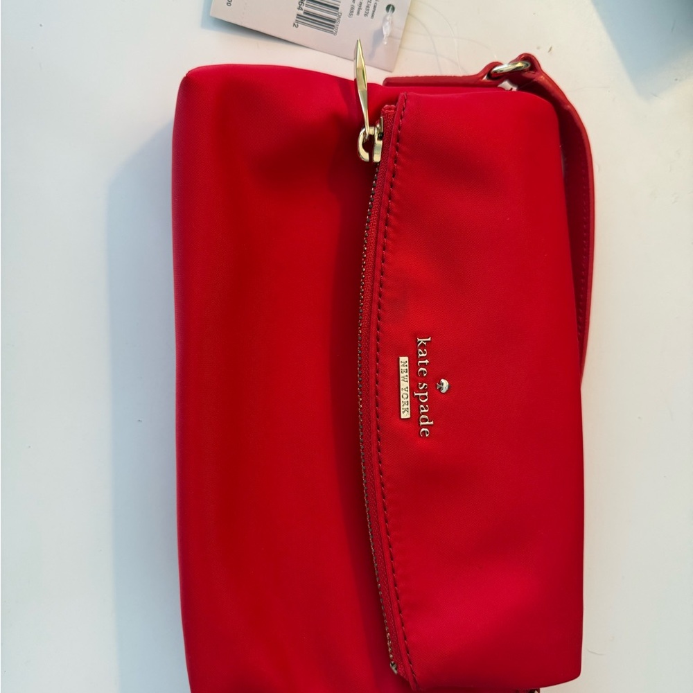 NWT Kate Spade Classic Nylon Mini Carson Crossbody RED Zipper Purse - Picture 2 of 8